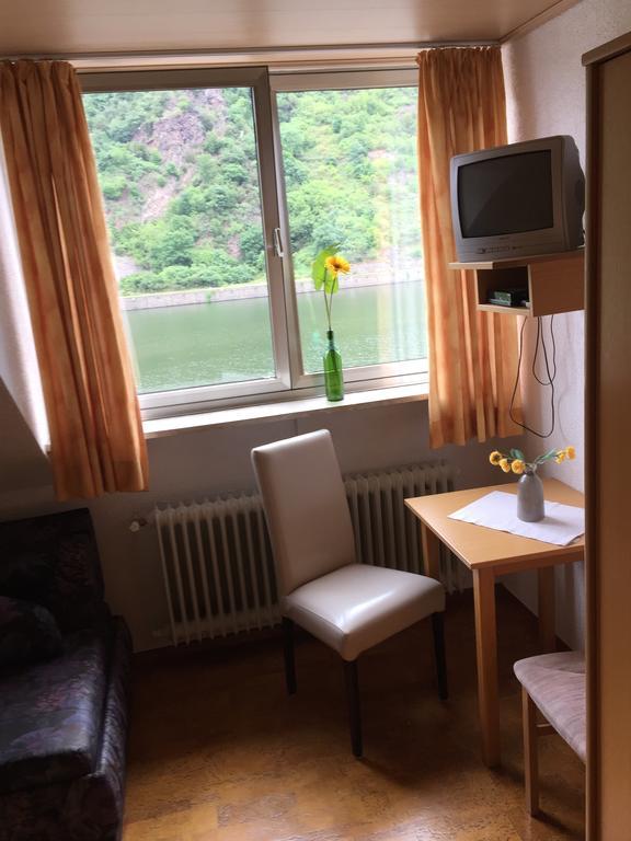 Pension Cafe-Braun Löf Extérieur photo